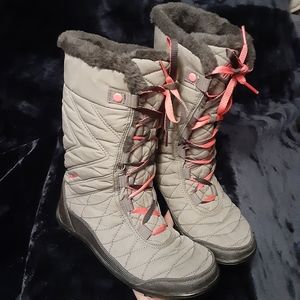 Columbia girls size 5 winter boots